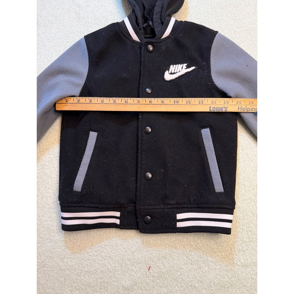 Nike Boys Varsity Hooded Jacket Black Grey Fleece Snap Front Size 7 6-7 Years
